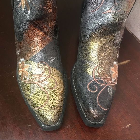 Durango 12" Floral Distressed Metallic Cowboy boot - Picture 5 of 16